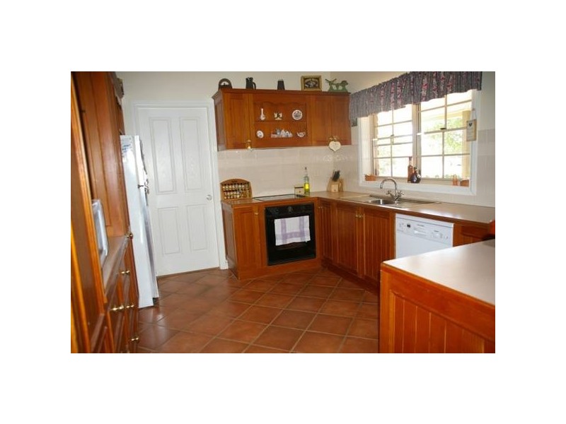 143 Doncaster Drive, Cowra NSW 2794