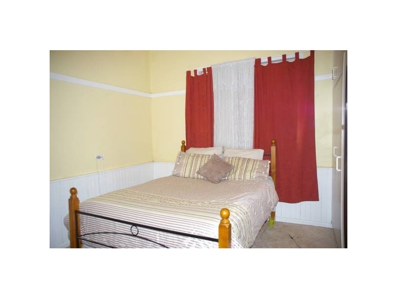 18 Argoon Street, Cowra NSW 2794