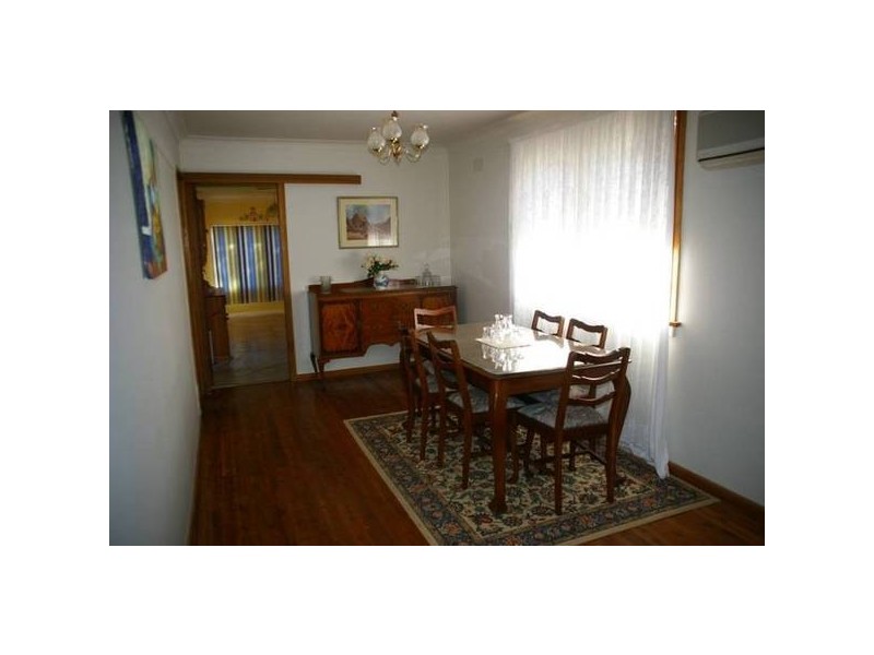 84 Kite Street, Cowra NSW 2794