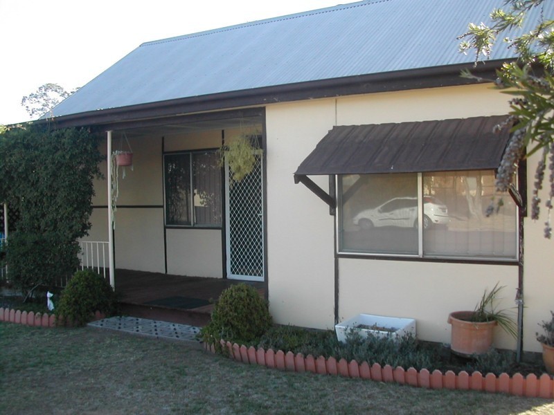 46 Brisbane Avenue, Cowra NSW 2794