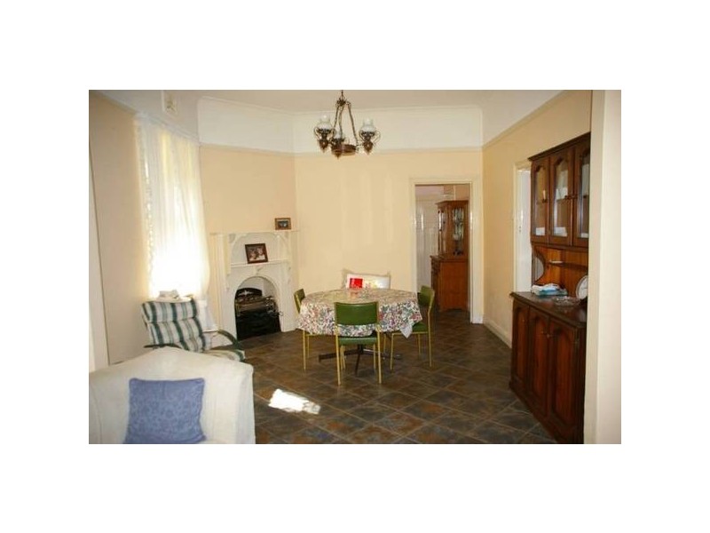 10 Baronga Street, Cowra NSW 2794