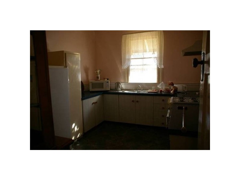 10 Baronga Street, Cowra NSW 2794