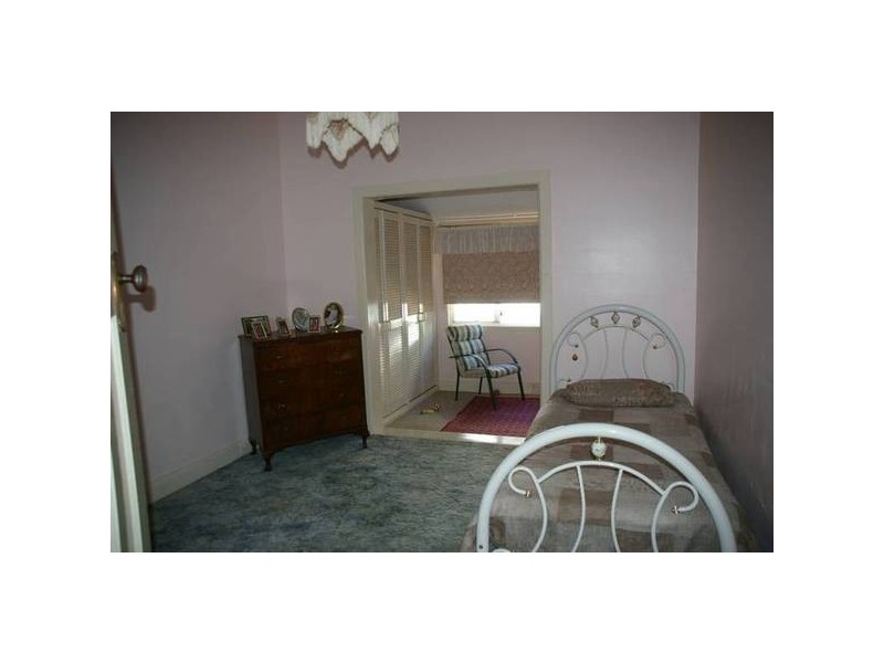 10 Baronga Street, Cowra NSW 2794