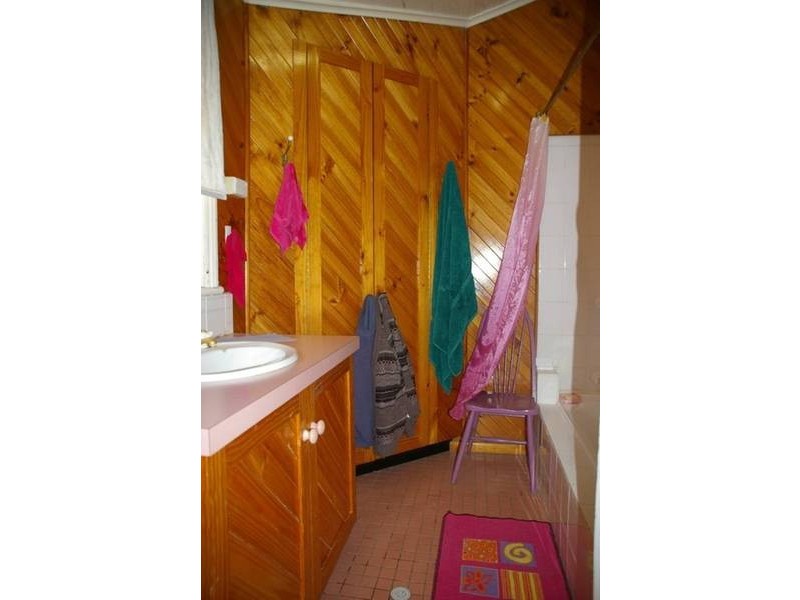 10 Baronga Street, Cowra NSW 2794