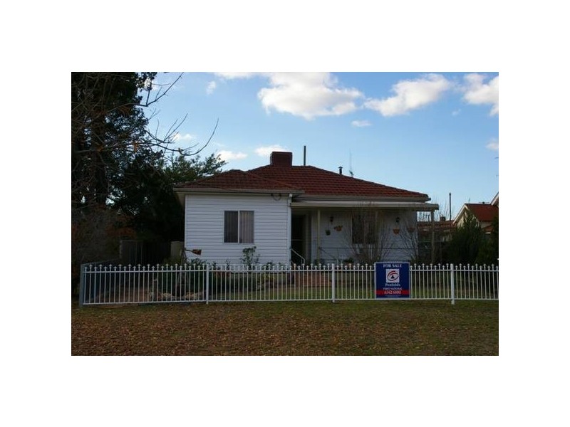 48 Eulo Street, Cowra NSW 2794