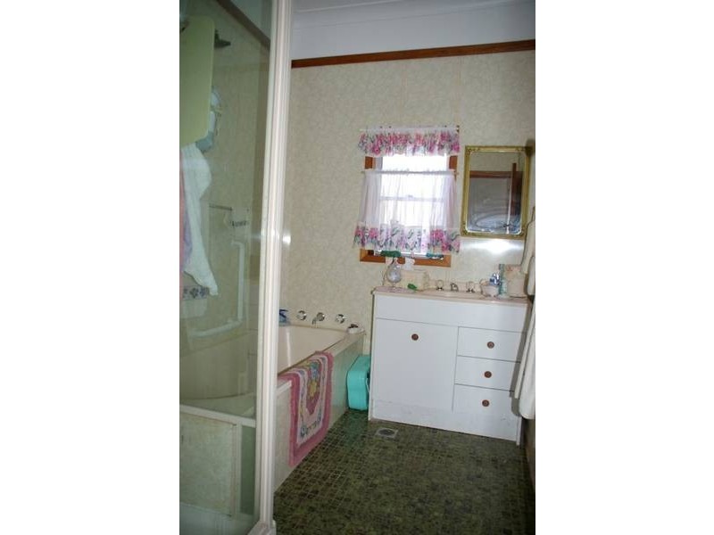 48 Eulo Street, Cowra NSW 2794