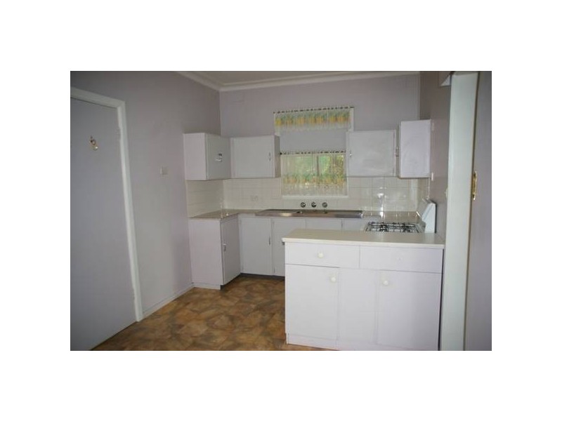 24 Eulo Street, Cowra NSW 2794