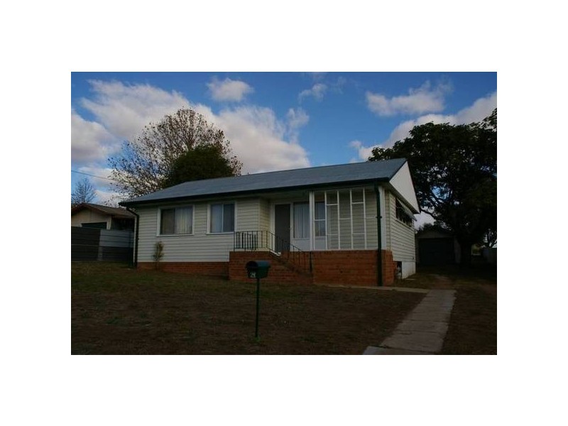 29 Eulo Street, Cowra NSW 2794