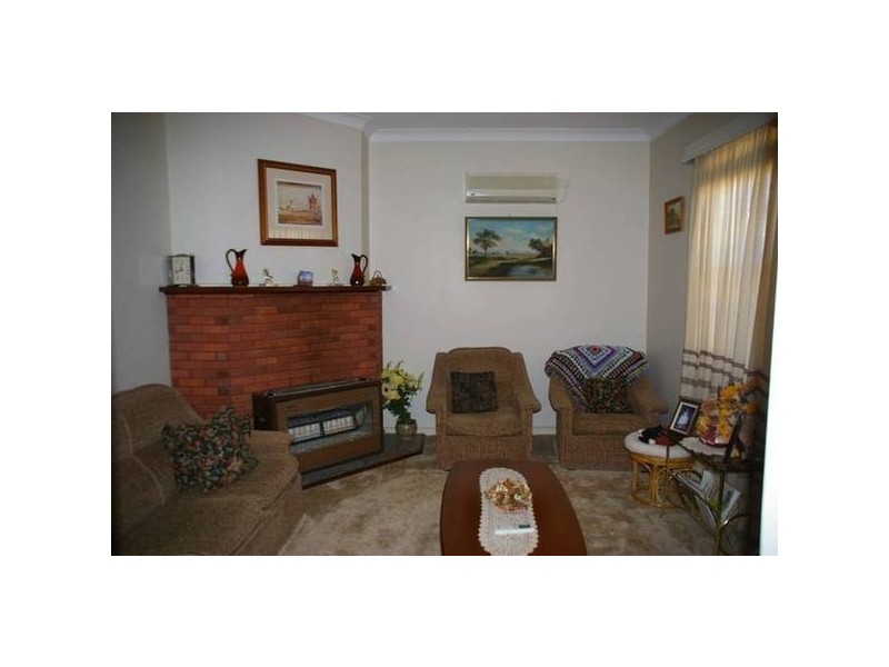 10 Whitby Street, Cowra NSW 2794