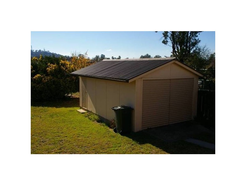 10 Whitby Street, Cowra NSW 2794