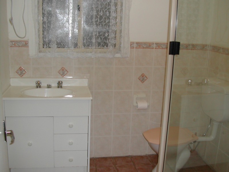 8 Liverpool Street, Cowra NSW 2794