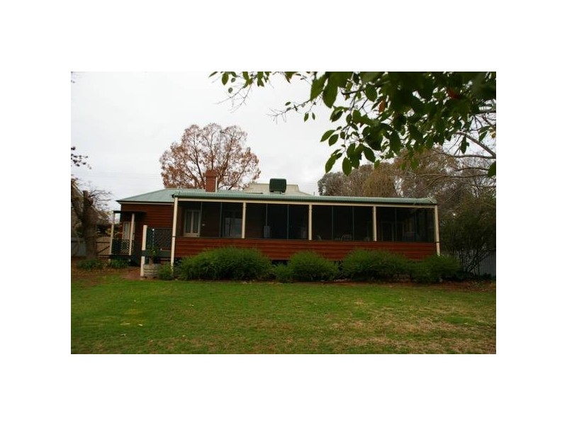 16 Binni Creek Road, Cowra NSW 2794