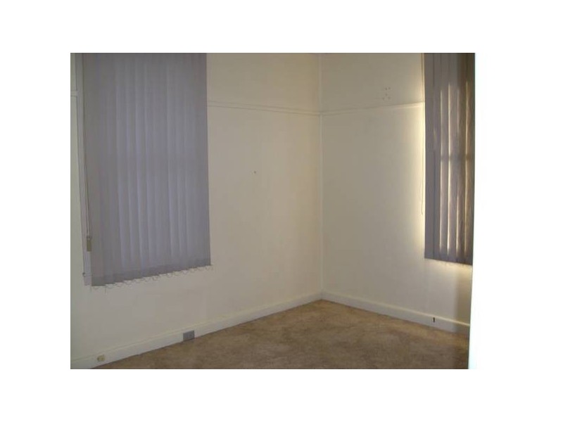 18 Whitby Street, Cowra NSW 2794