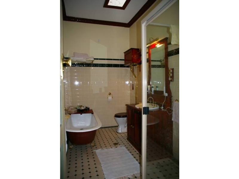 11 Saje Court, Cowra NSW 2794