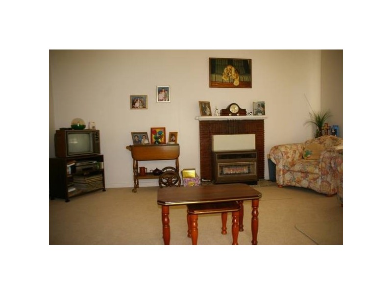 18 Wellington Street, Cowra NSW 2794