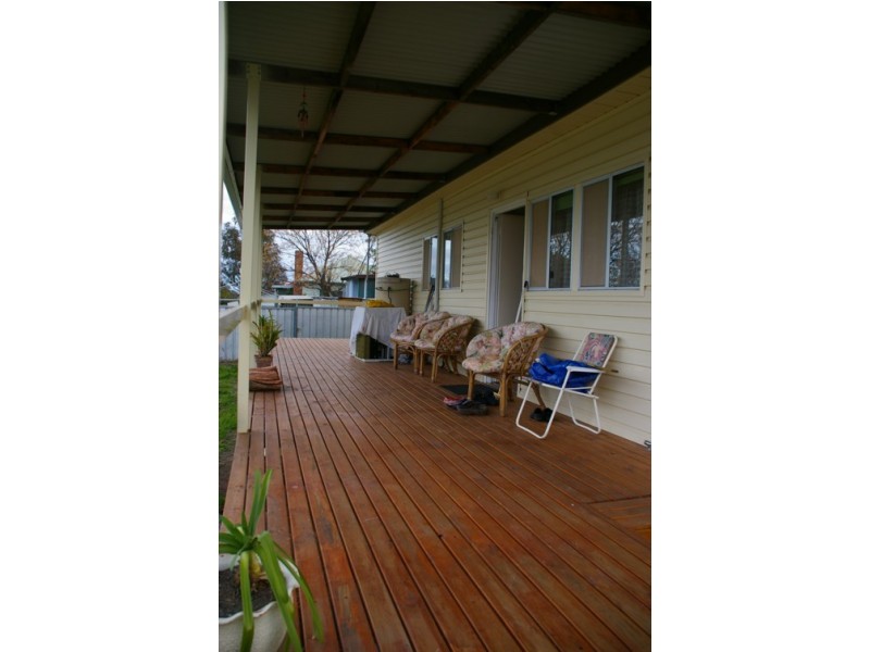 13 Thomas Street, Cowra NSW 2794