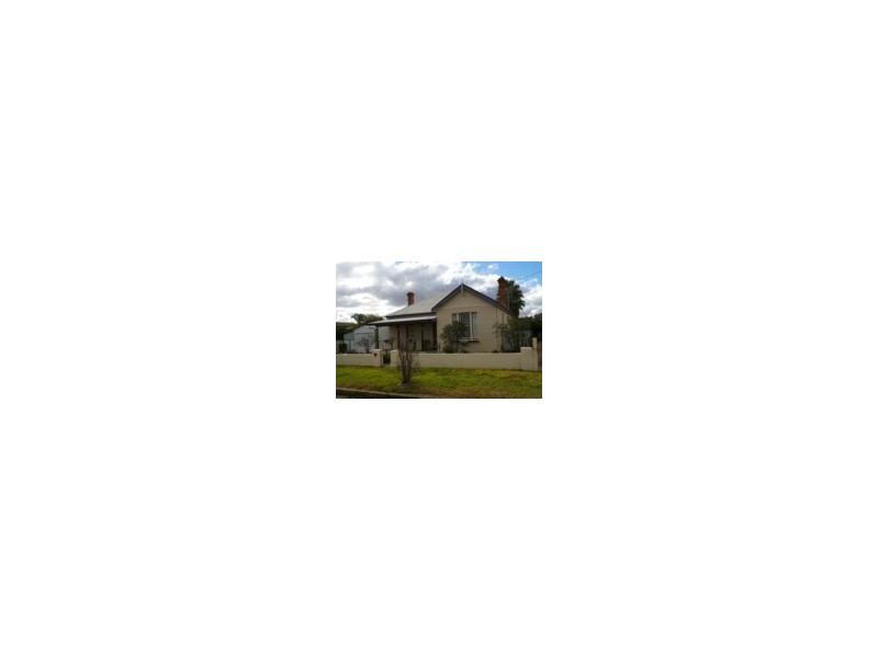 2 Parkes Street, Cowra NSW 2794