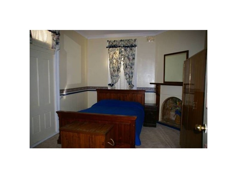 2 Parkes Street, Cowra NSW 2794