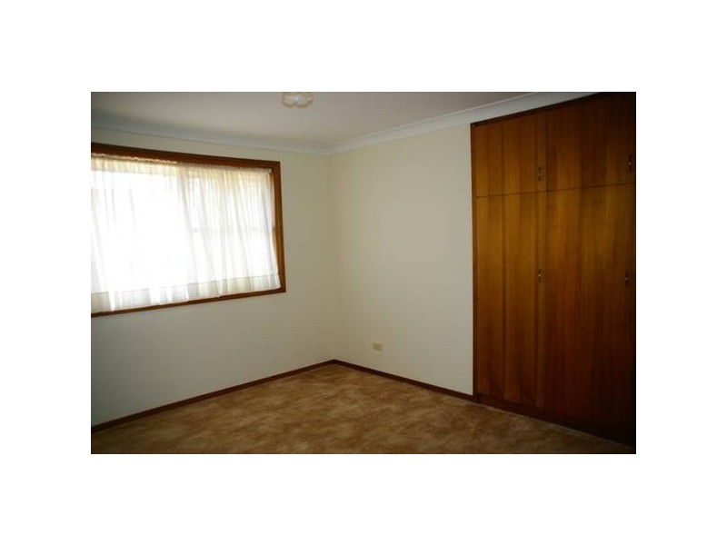 10 Phillips Street, Cowra NSW 2794