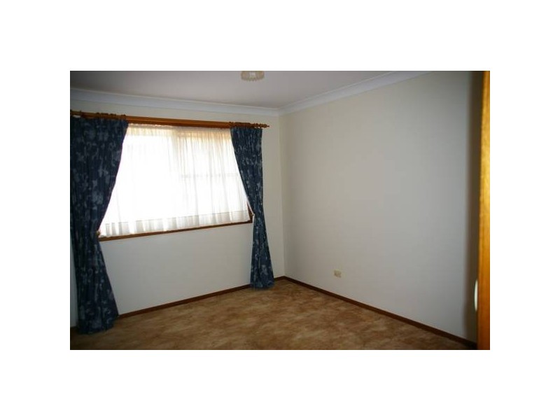 10 Phillips Street, Cowra NSW 2794