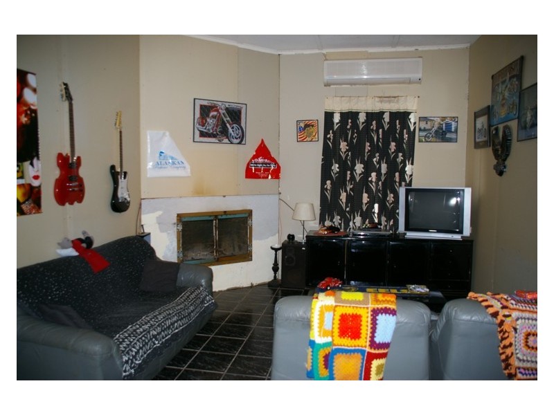 99 Taragala Street, Cowra NSW 2794
