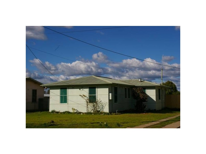 29 Fitzroy Avenue, Cowra NSW 2794