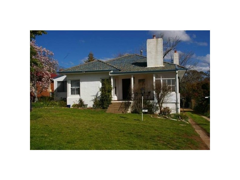 29 Macassar Street, Cowra NSW 2794