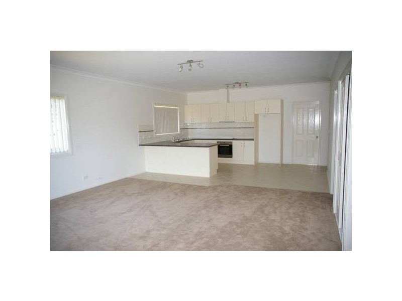 Unit 3/ Cnr Amie & Binni Streets, Cowra NSW 2794