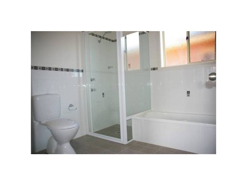 Unit 3/ Cnr Amie & Binni Streets, Cowra NSW 2794