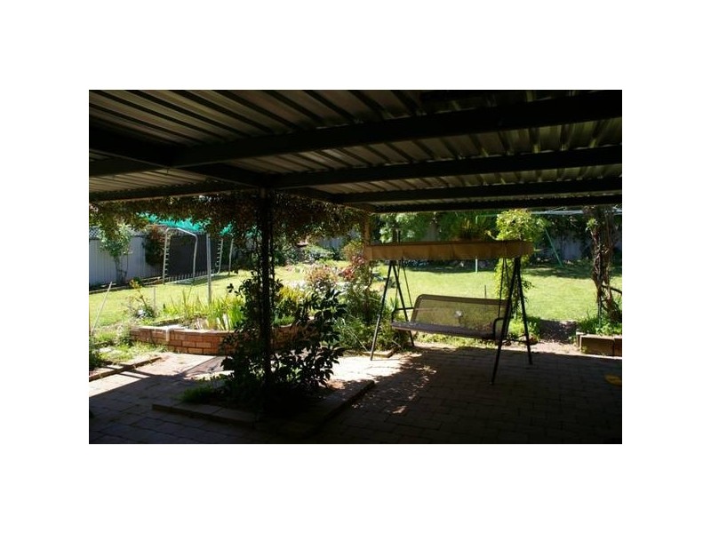 29 Kibbler Street, Cowra NSW 2794