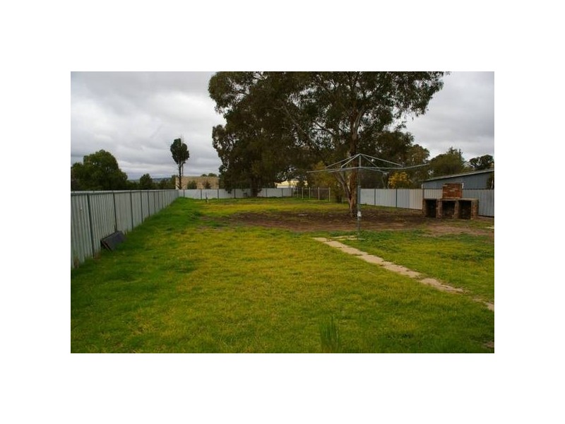 27 Fitzroy Avenue, Cowra NSW 2794