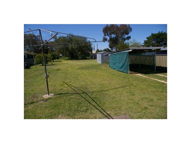 21 Fitzroy Avenue, Cowra NSW 2794