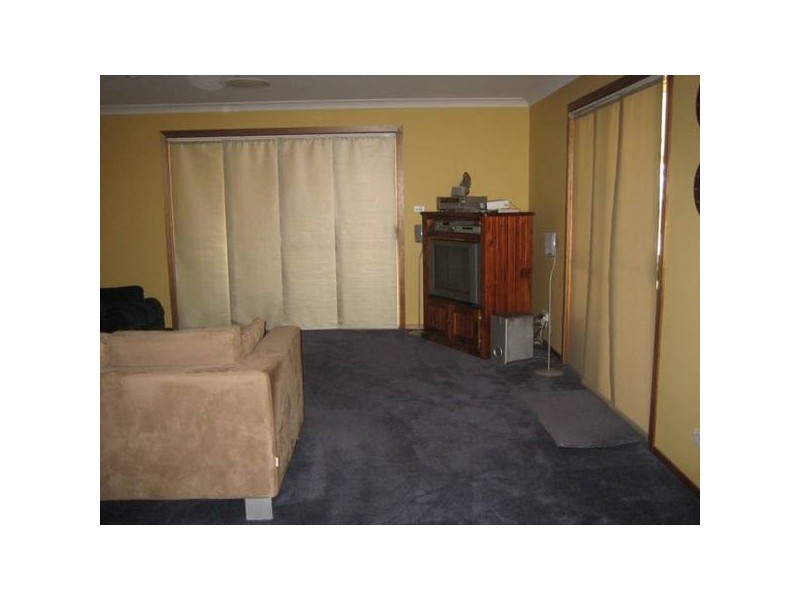 17 River Park Road, Cowra NSW 2794