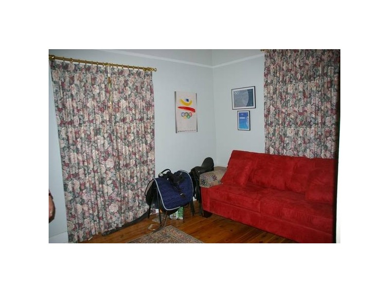 34 Lachlan Street, Cowra NSW 2794