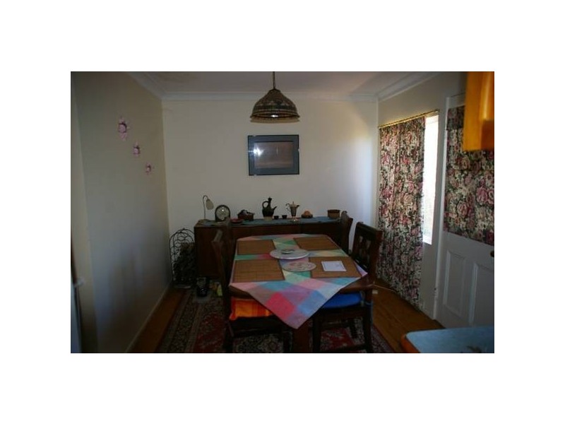 34 Lachlan Street, Cowra NSW 2794