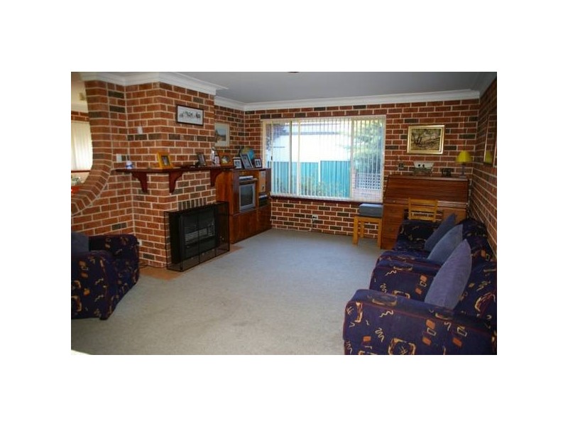 10 Appian Way, Cowra NSW 2794