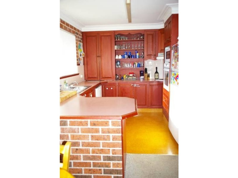 10 Appian Way, Cowra NSW 2794