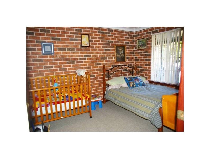 10 Appian Way, Cowra NSW 2794