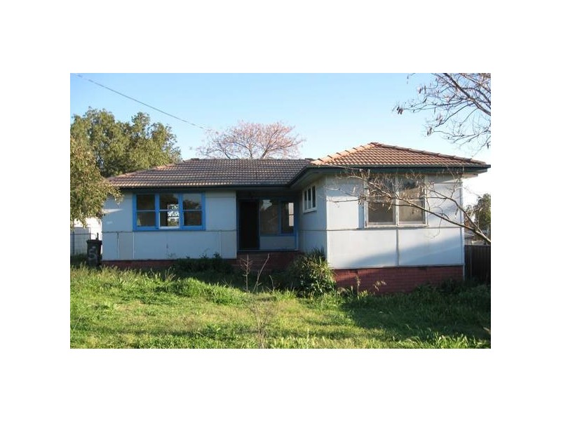 3 Sale Street, Grenfell NSW 2810