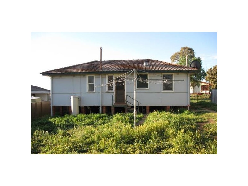 3 Sale Street, Grenfell NSW 2810
