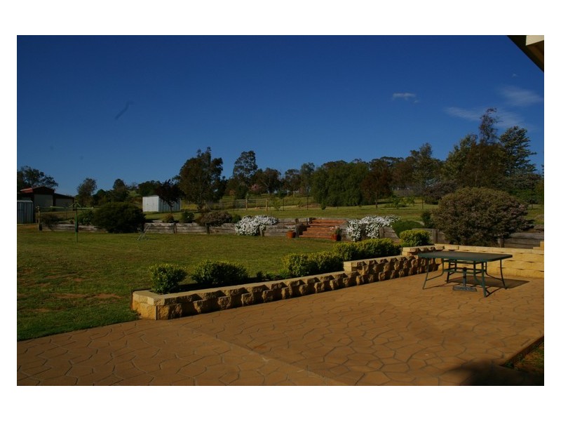 8 Gower Hardy Circuit, Cowra NSW 2794