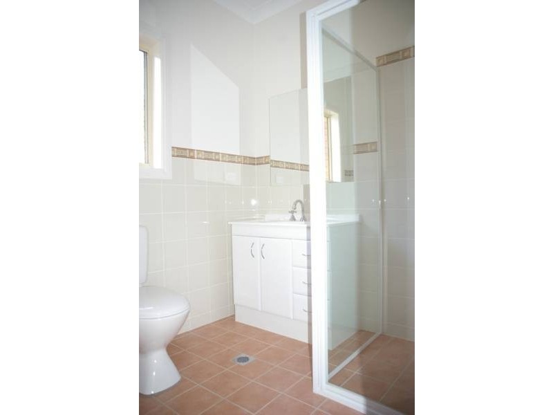 1 & 2/ Cnr Amie & Binni Streets, Cowra NSW 2794