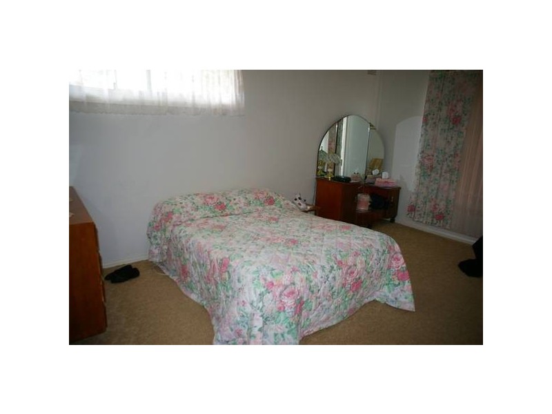 12 Henderson Street, Cowra NSW 2794