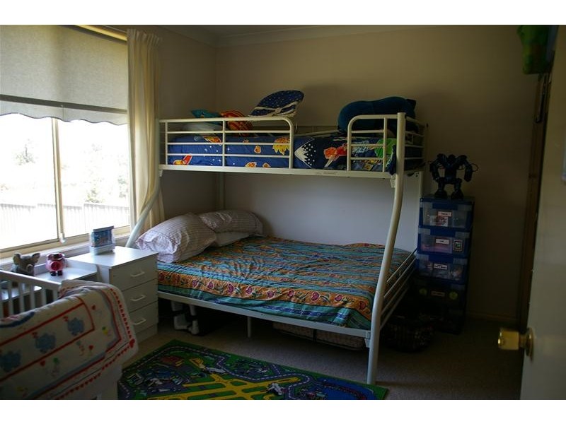 13 Eucalypt Close, Cowra NSW 2794