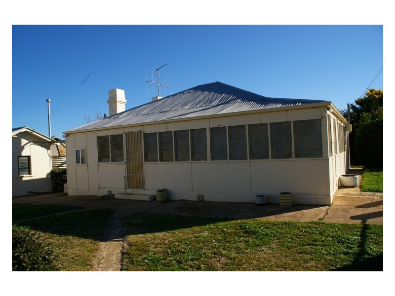 161 Elouera Road, Cowra NSW 2794