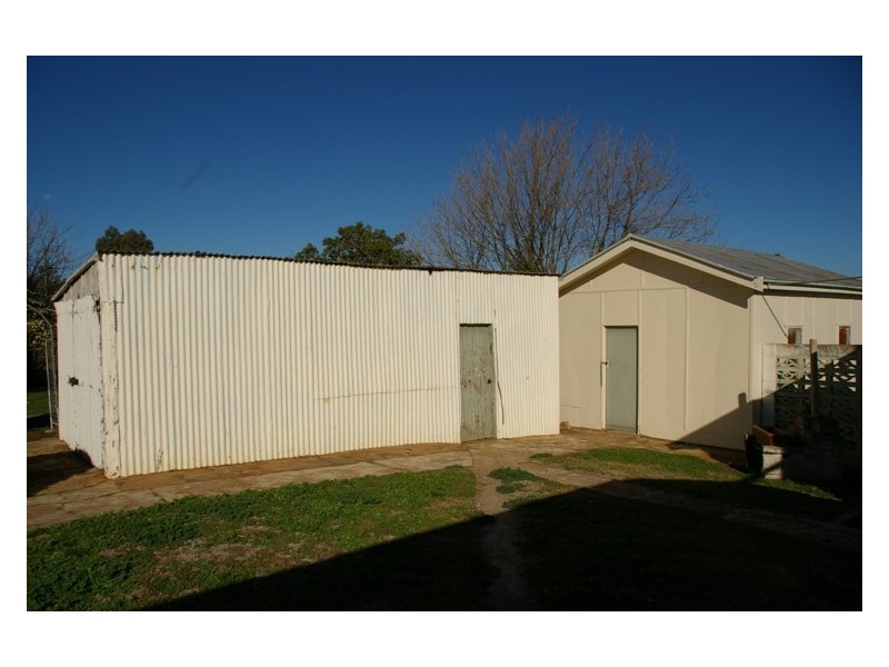 161 Elouera Road, Cowra NSW 2794