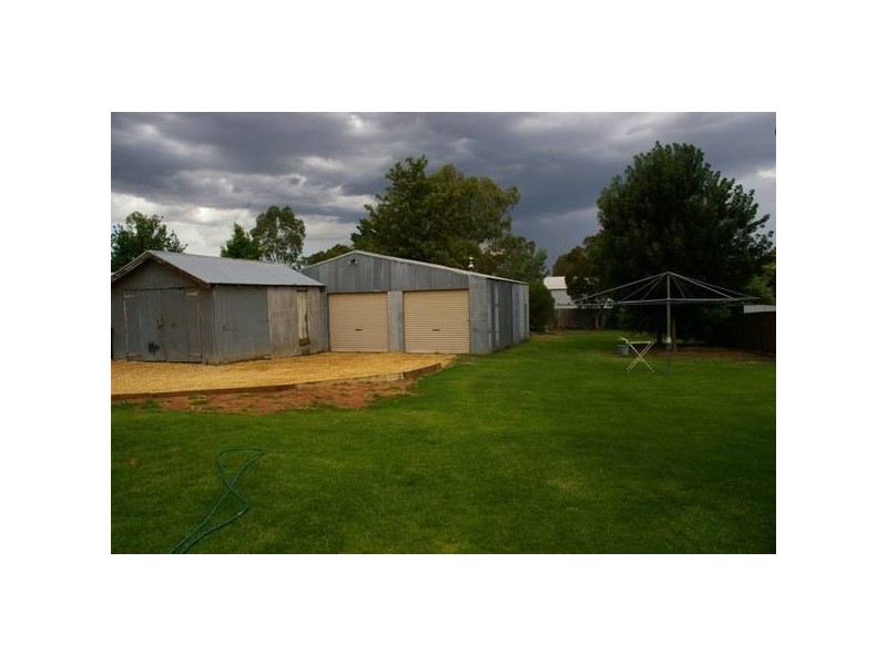 63 Fitzroy Avenue, Cowra NSW 2794