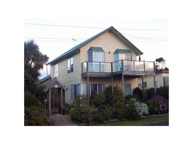 10 Barnett STREET, Crayfish Creek TAS 7321