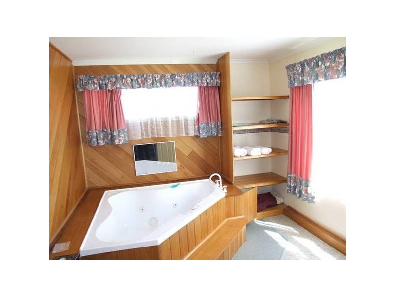 2 Rifle Range Road, Smithton TAS 7330