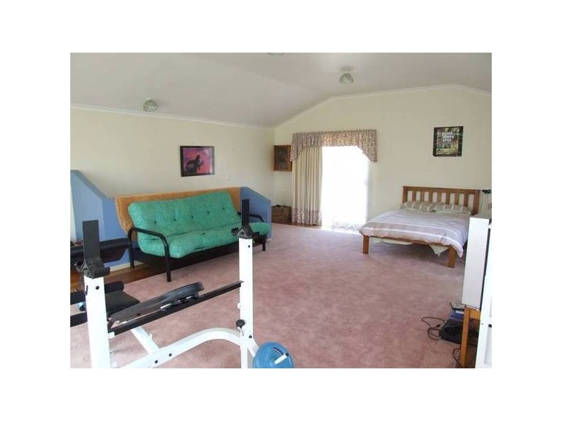 2 Rifle Range Road, Smithton TAS 7330